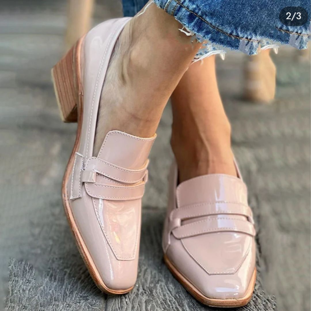 Glorietta | Różowe loafersy z lakierowanej skóry na grubym obcasie i kwadratowym noskiem